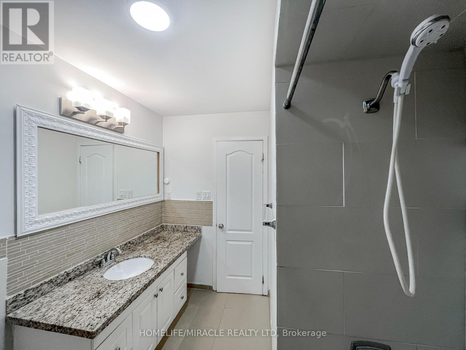 3485 OAKGLADE CRESCENT, Mississauga (Erindale), Ontario, L5C1X4 — Photo 15