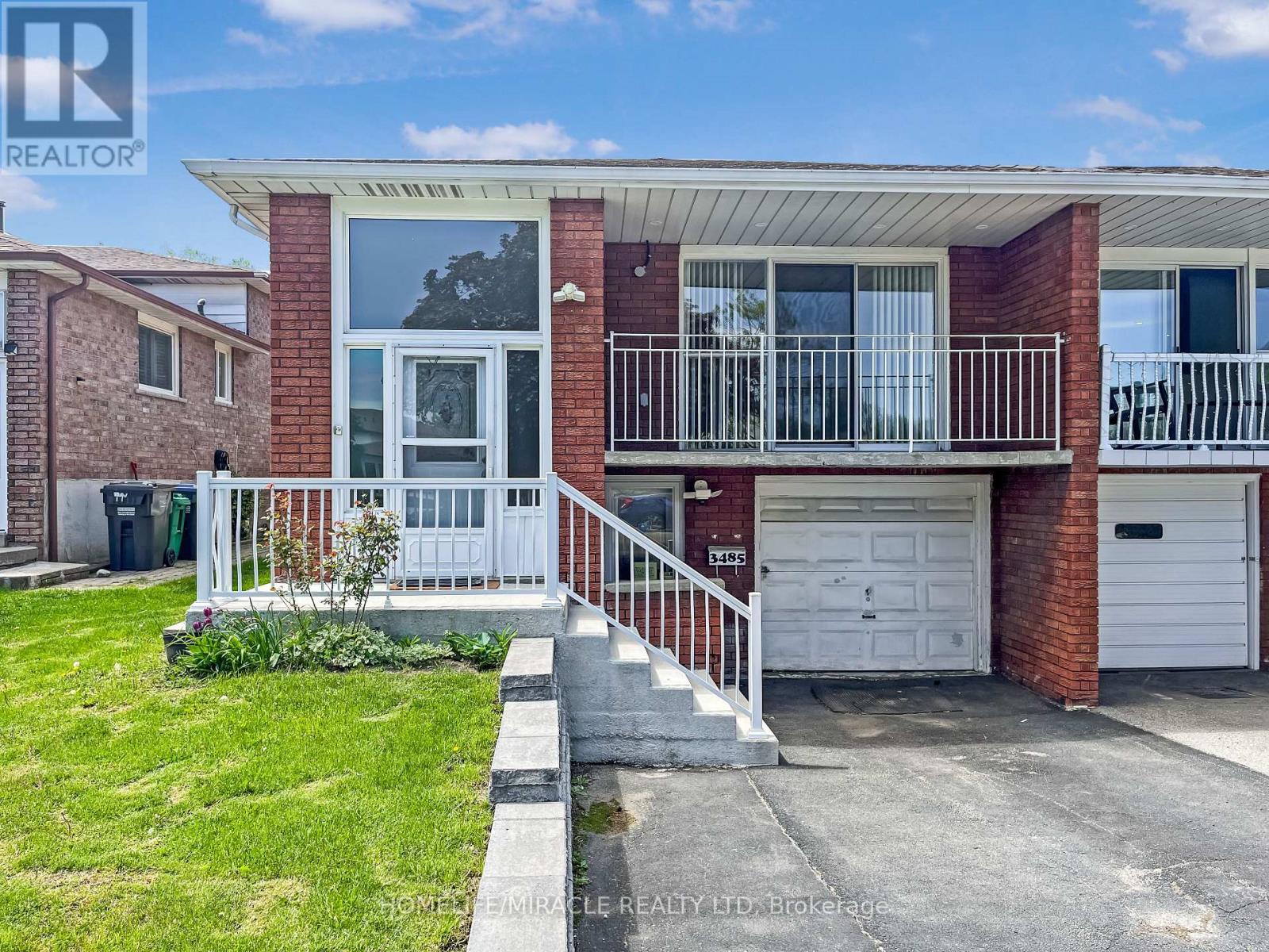 3485 OAKGLADE CRESCENT, Mississauga (Erindale), Ontario, L5C1X4 — Photo 2