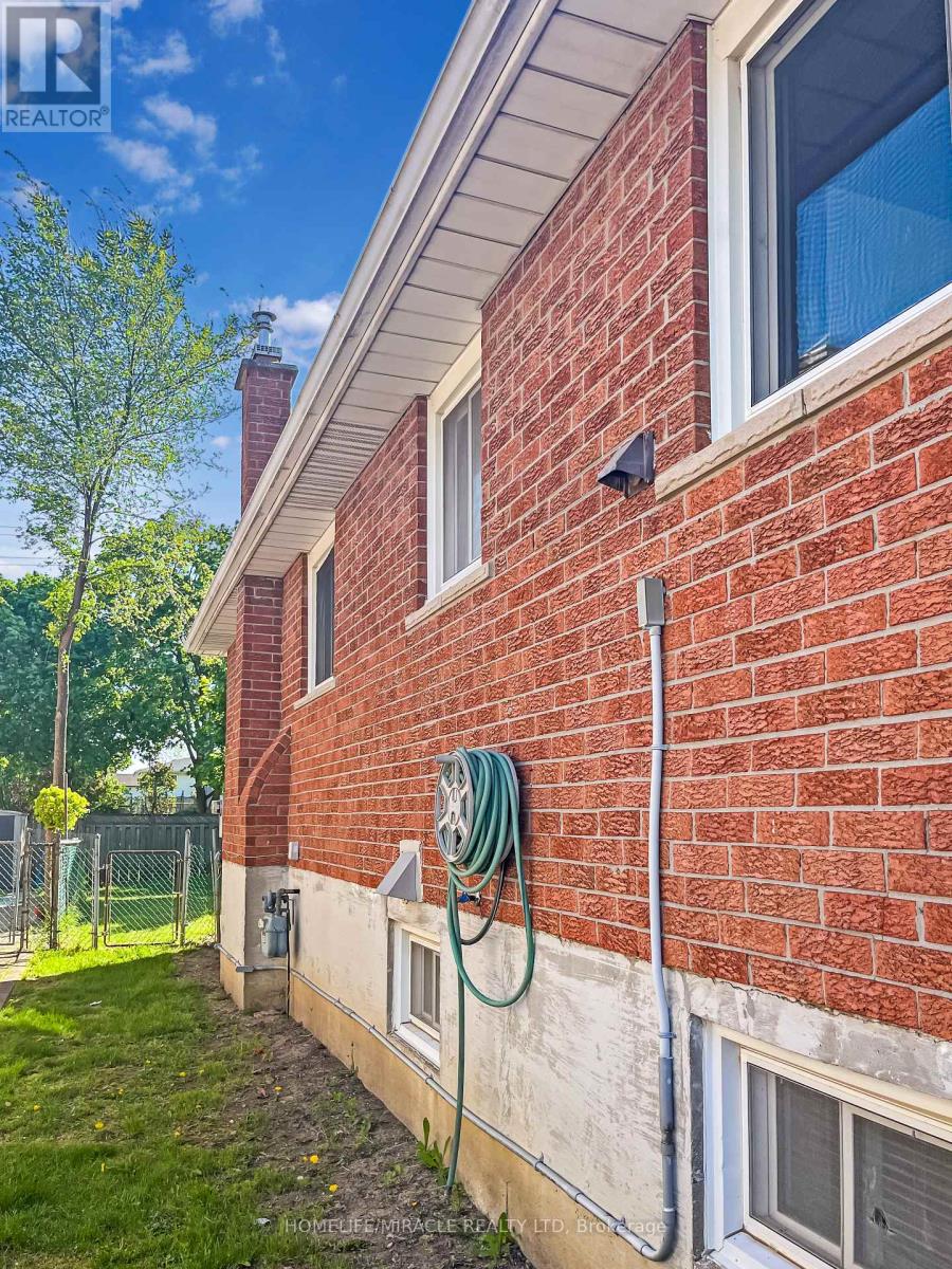 3485 OAKGLADE CRESCENT, Mississauga (Erindale), Ontario, L5C1X4 — Photo 31