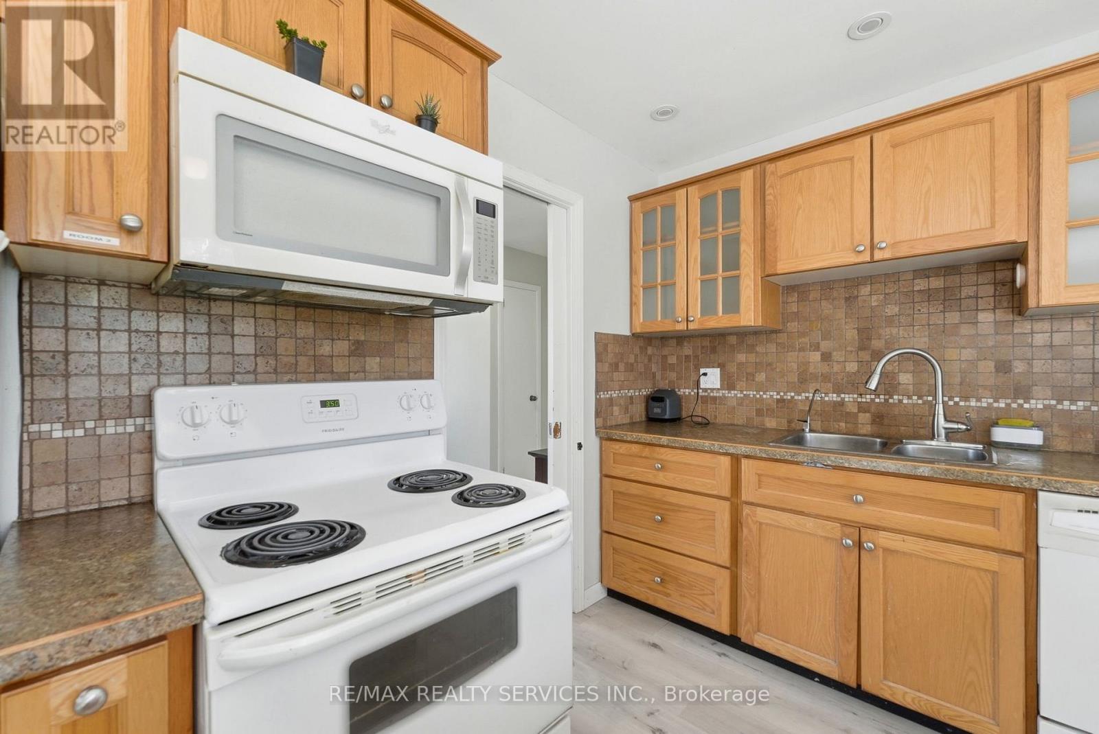 5 CHAUCER ROAD, London South (South M), Ontario, N6K1V2 — Photo 10