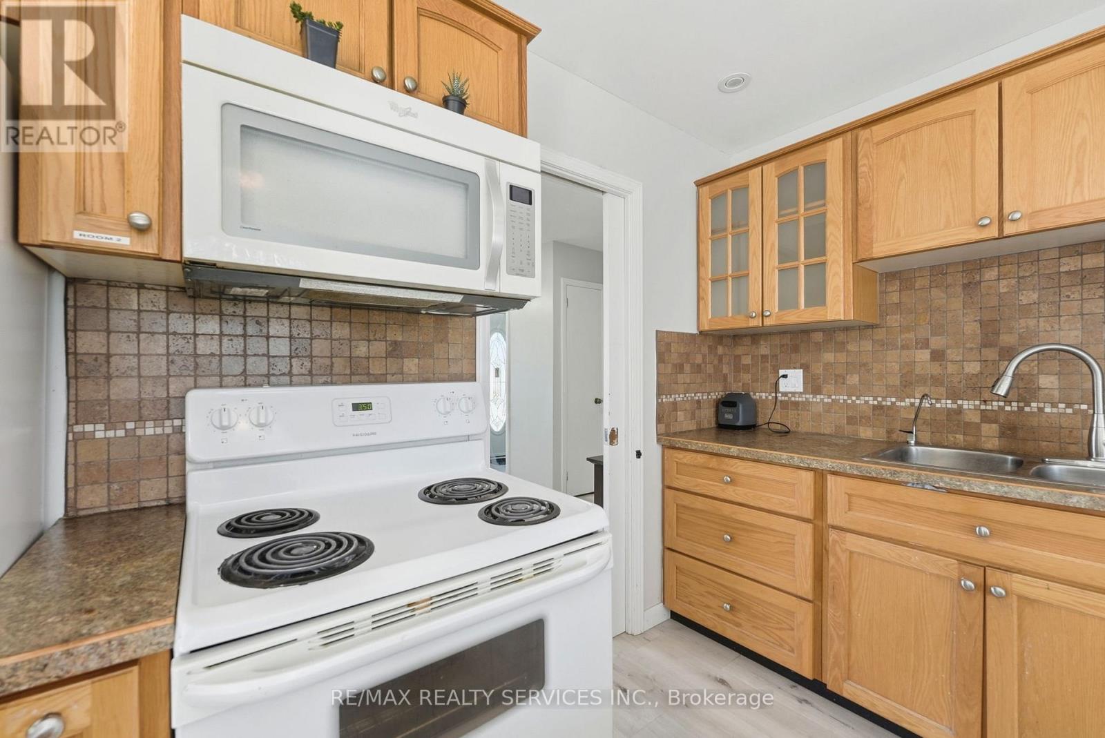 5 CHAUCER ROAD, London South (South M), Ontario, N6K1V2 — Photo 11