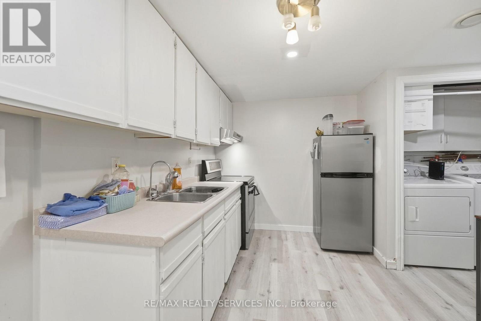 5 CHAUCER ROAD, London South (South M), Ontario, N6K1V2 — Photo 35