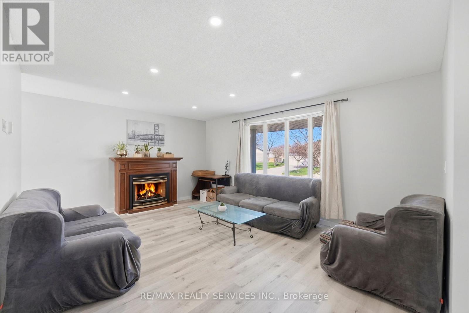 5 CHAUCER ROAD, London South (South M), Ontario, N6K1V2 — Photo 6