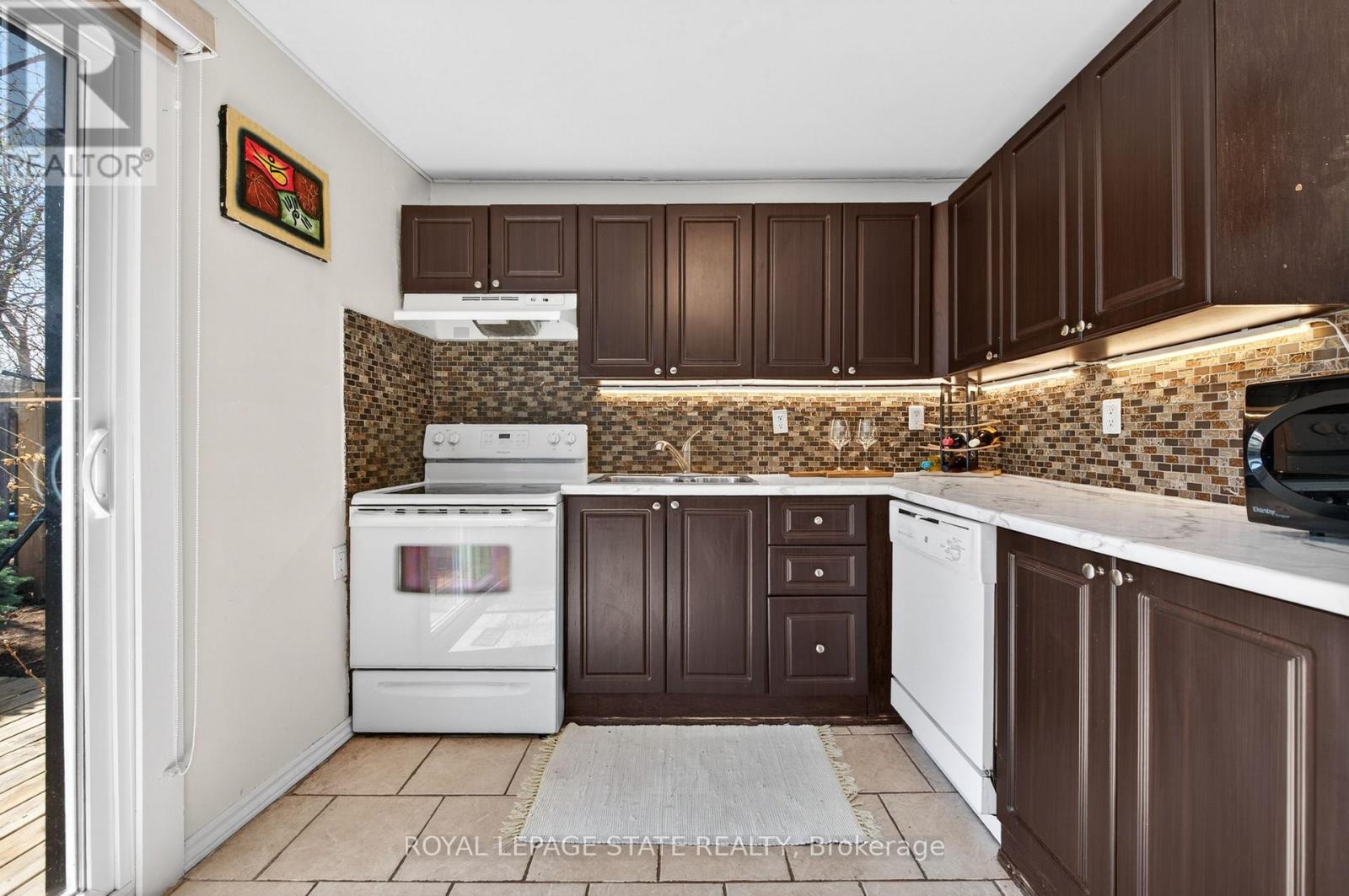 30 CAMBRIDGE AVENUE, Hamilton (Crown Point), Ontario, L8H1T5 — Photo 18