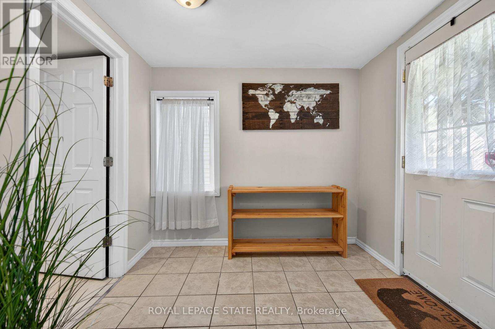 30 CAMBRIDGE AVENUE, Hamilton (Crown Point), Ontario, L8H1T5 — Photo 3