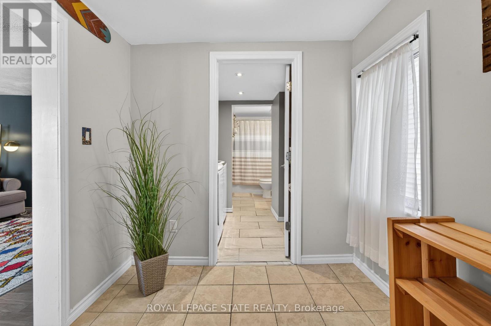 30 CAMBRIDGE AVENUE, Hamilton (Crown Point), Ontario, L8H1T5 — Photo 5