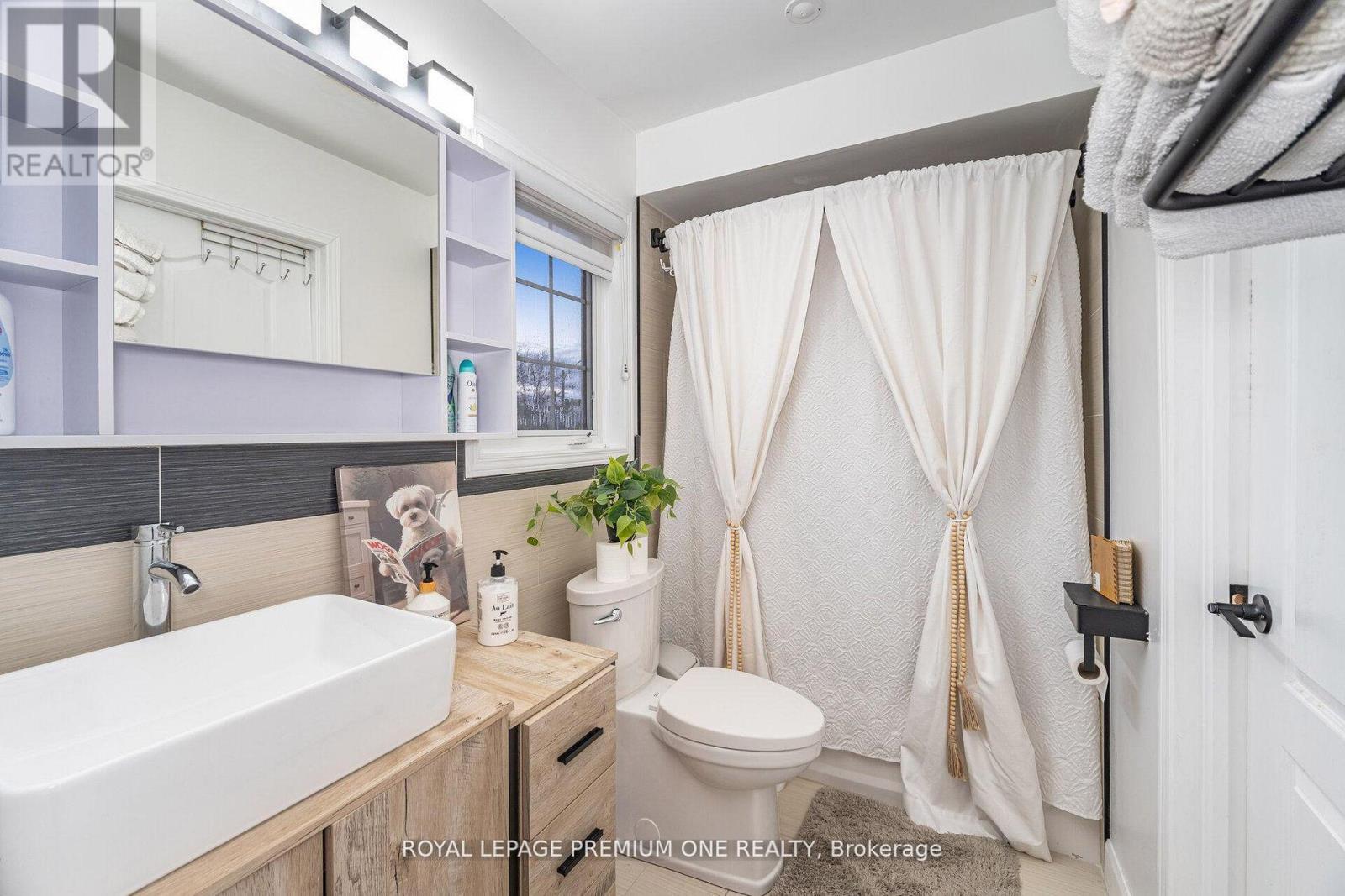 47 TRIPLE CROWN AVENUE, Toronto (West Humber-Clairville), Ontario, M9W7E5 — Photo 21