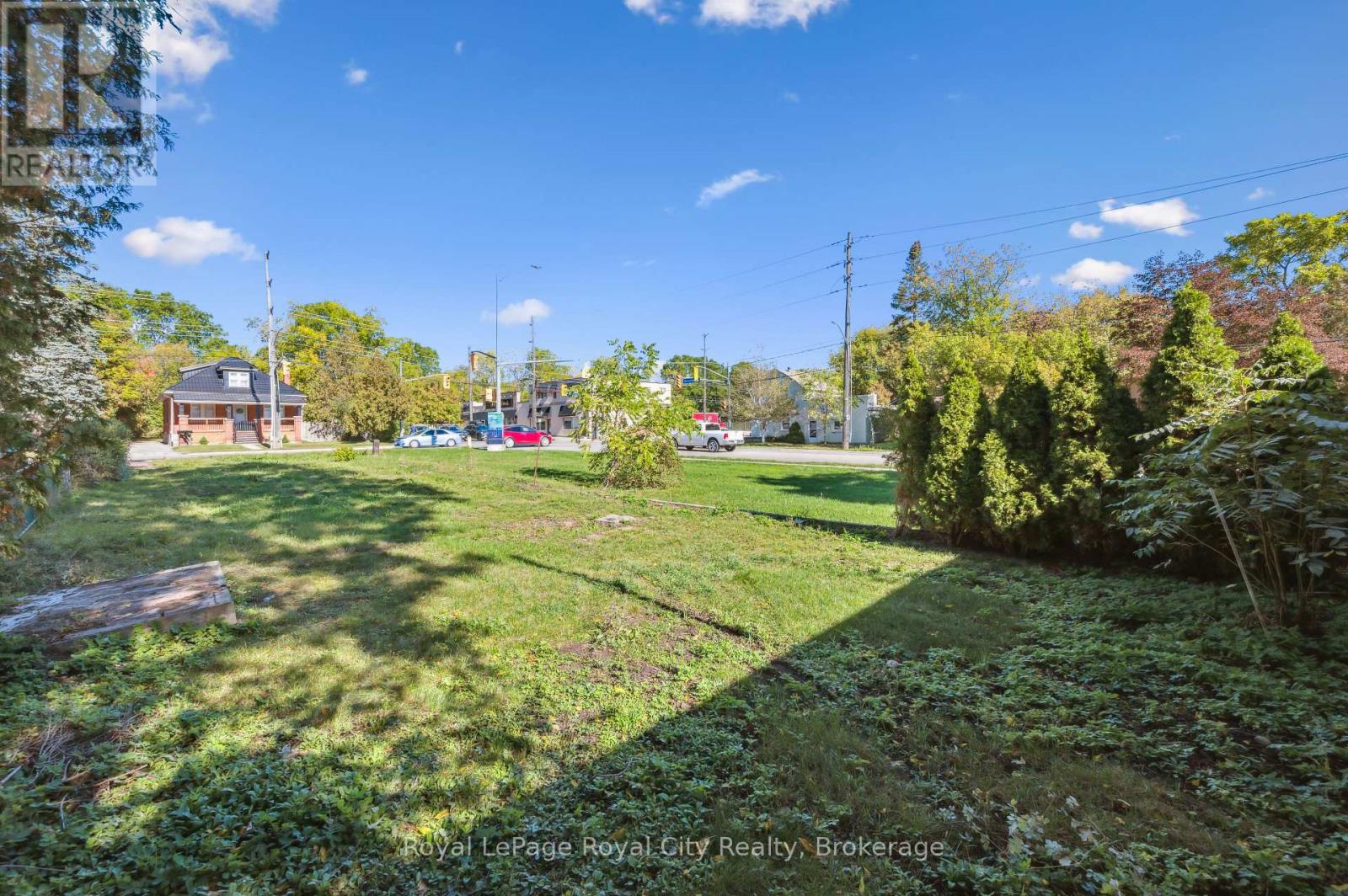 239 ELIZABETH STREET, Guelph (St. Patrick's Ward), Ontario, N1E2X6 — Photo 3