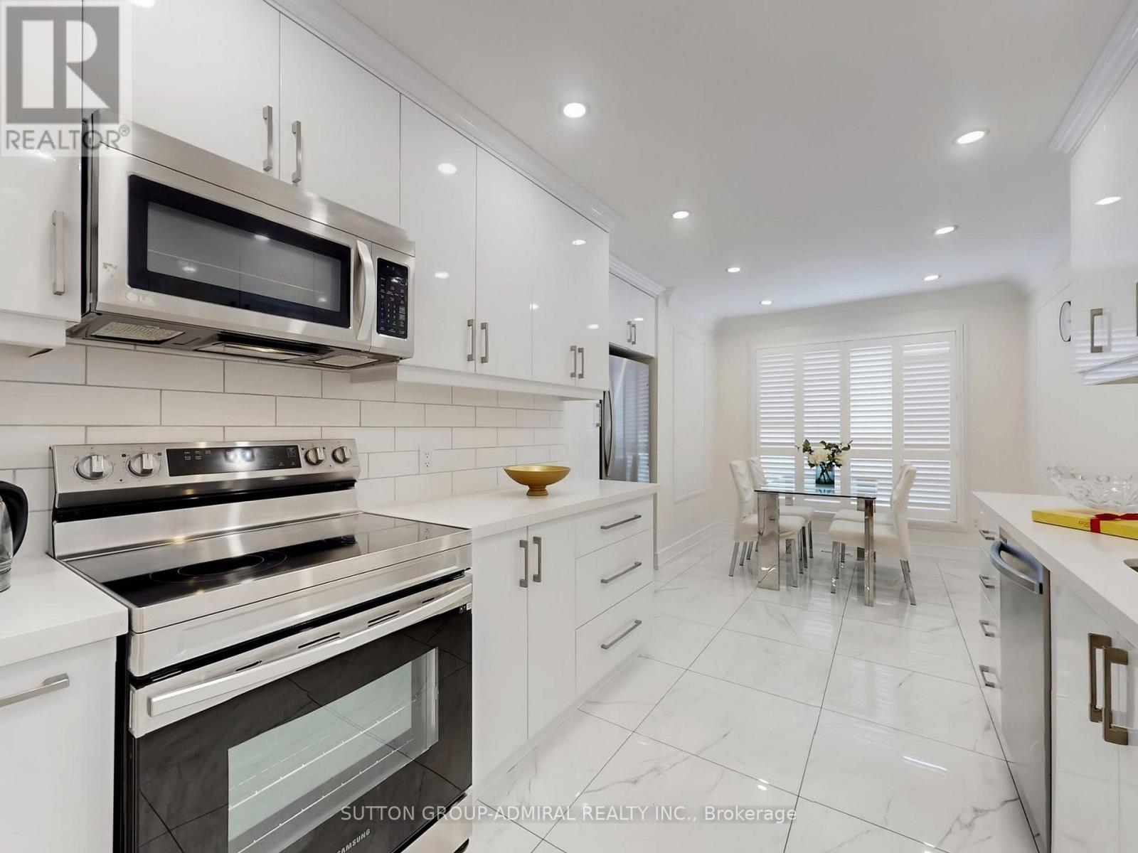 2 - 296 TORRESDALE AVENUE, Toronto (Westminster-Branson), Ontario, M2R3N3 — Photo 8