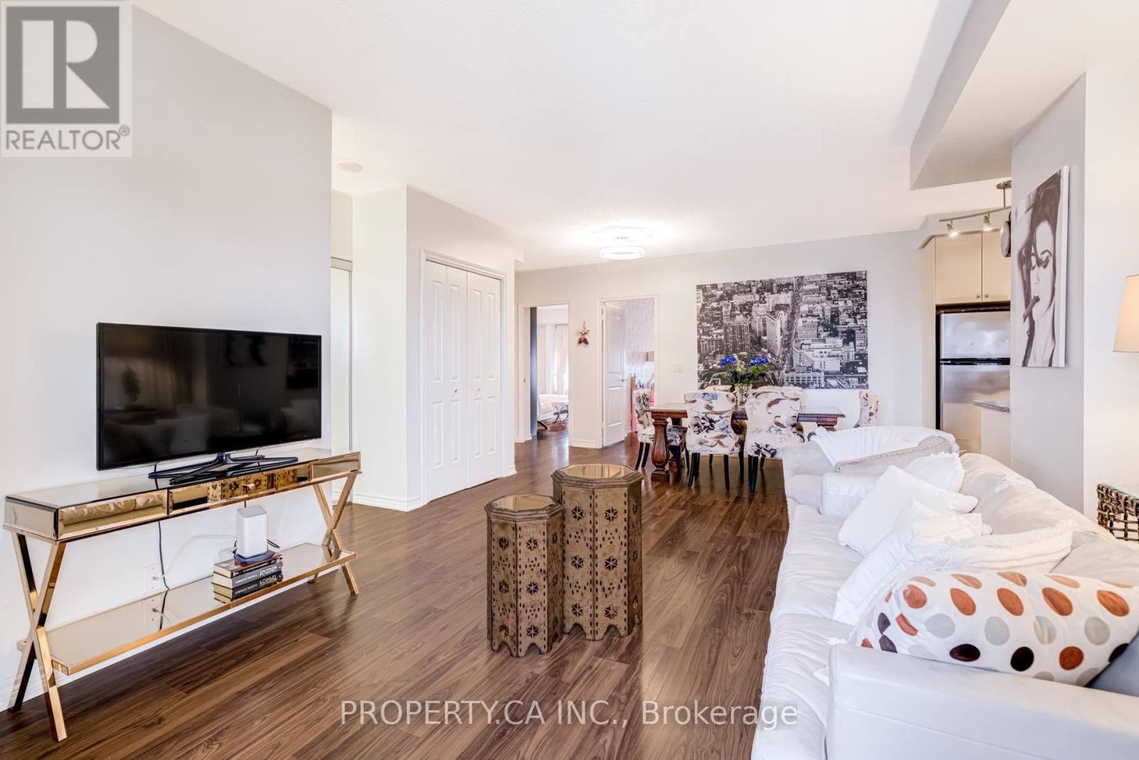 305 - 9235 JANE STREET, Vaughan (Maple), Ontario, L6A0J8 — Photo 14