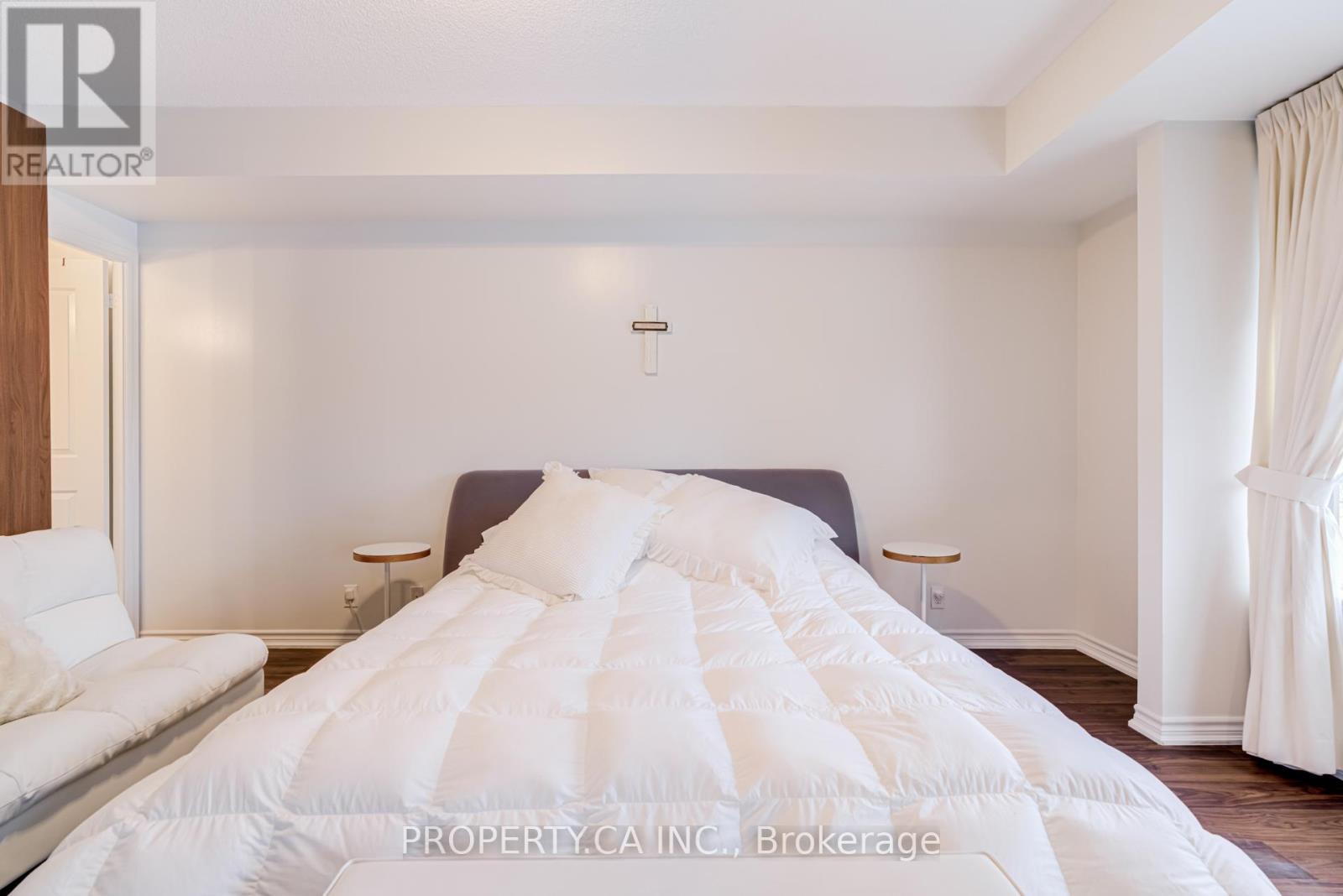 305 - 9235 JANE STREET, Vaughan (Maple), Ontario, L6A0J8 — Photo 22