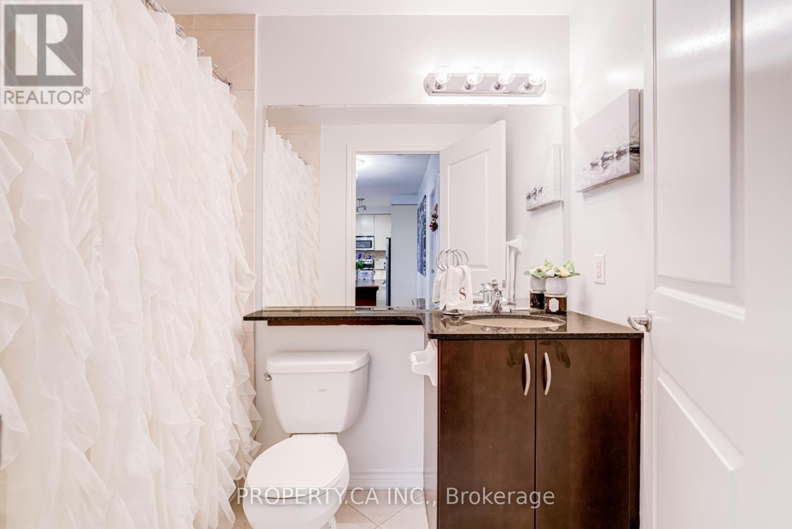 305 - 9235 JANE STREET, Vaughan (Maple), Ontario, L6A0J8 — Photo 30