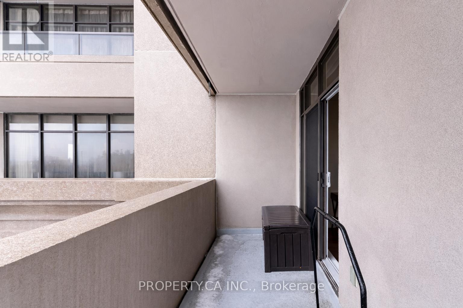 305 - 9235 JANE STREET, Vaughan (Maple), Ontario, L6A0J8 — Photo 32