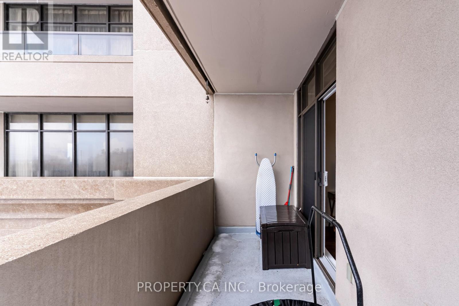 305 - 9235 JANE STREET, Vaughan (Maple), Ontario, L6A0J8 — Photo 33