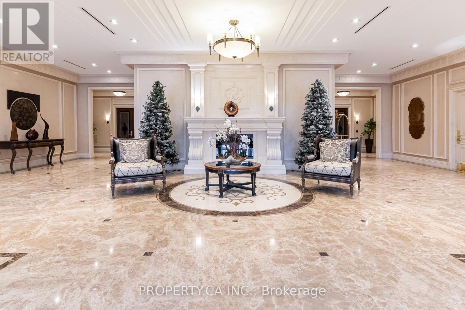 305 - 9235 JANE STREET, Vaughan (Maple), Ontario, L6A0J8 — Photo 5