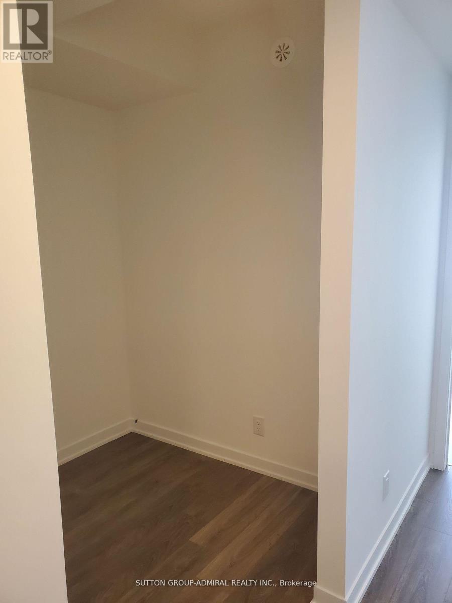 A406 - 160 CANON JACKSON DRIVE, Toronto (Beechborough-Greenbrook), Ontario, M6M0B6 — Photo 9