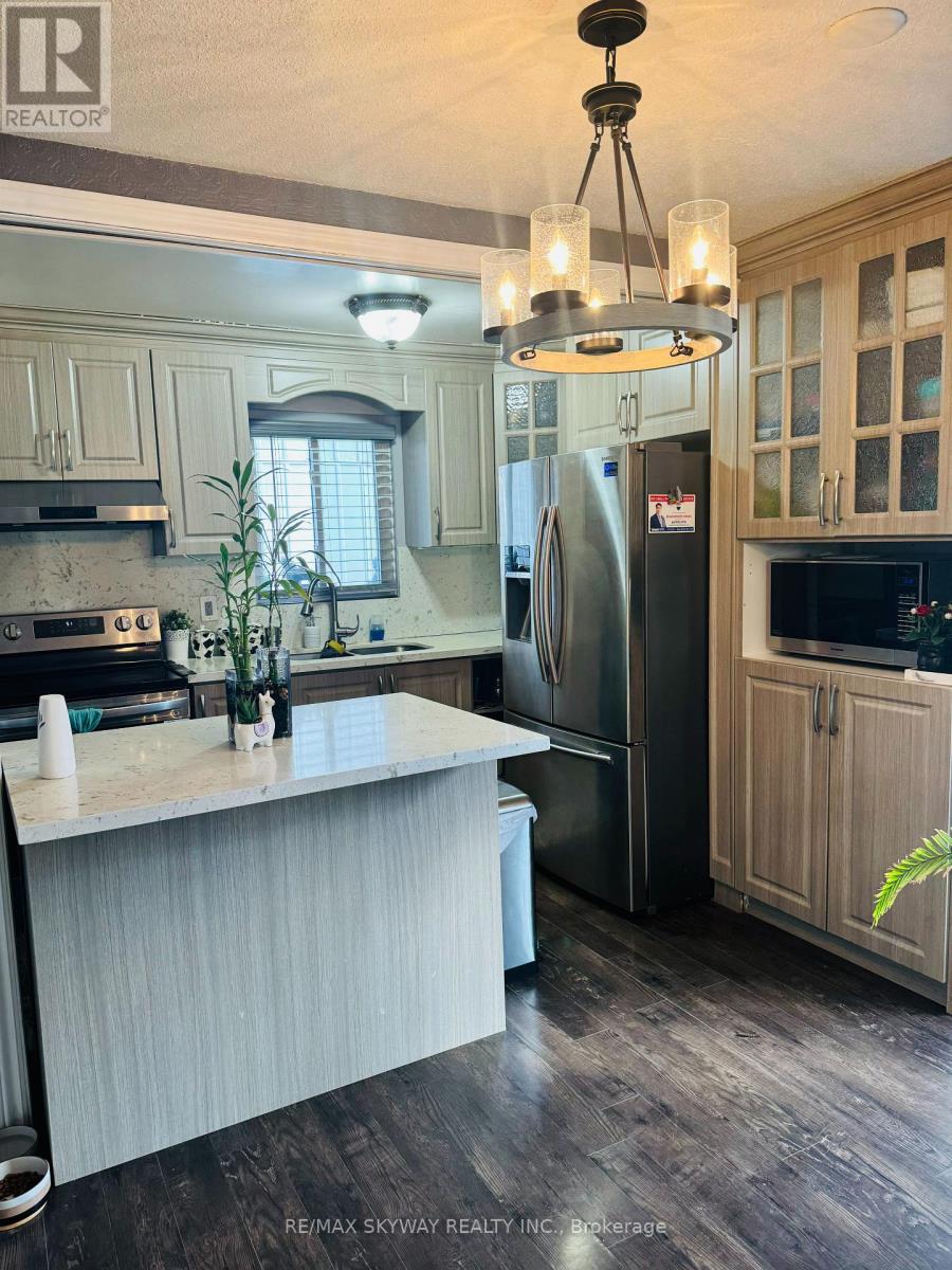 3 GRAND VALLEY DRIVE, Brampton (Northgate), Ontario, L6S2L1 — Photo 4