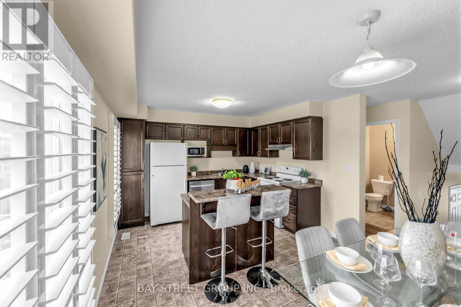 1383 COUNTRYSTONE DRIVE, Kitchener, Ontario, N2T2Z6 — Photo 7