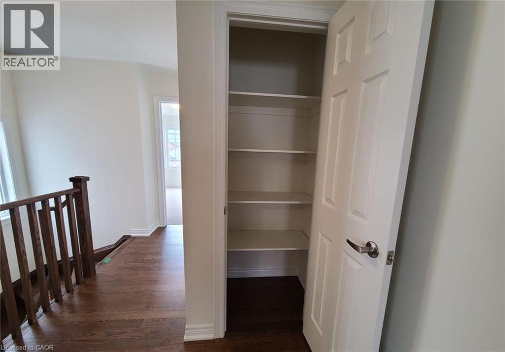 130 ICE PALACE Crescent, Oshawa, Ontario, L1L0G9 — Photo 14