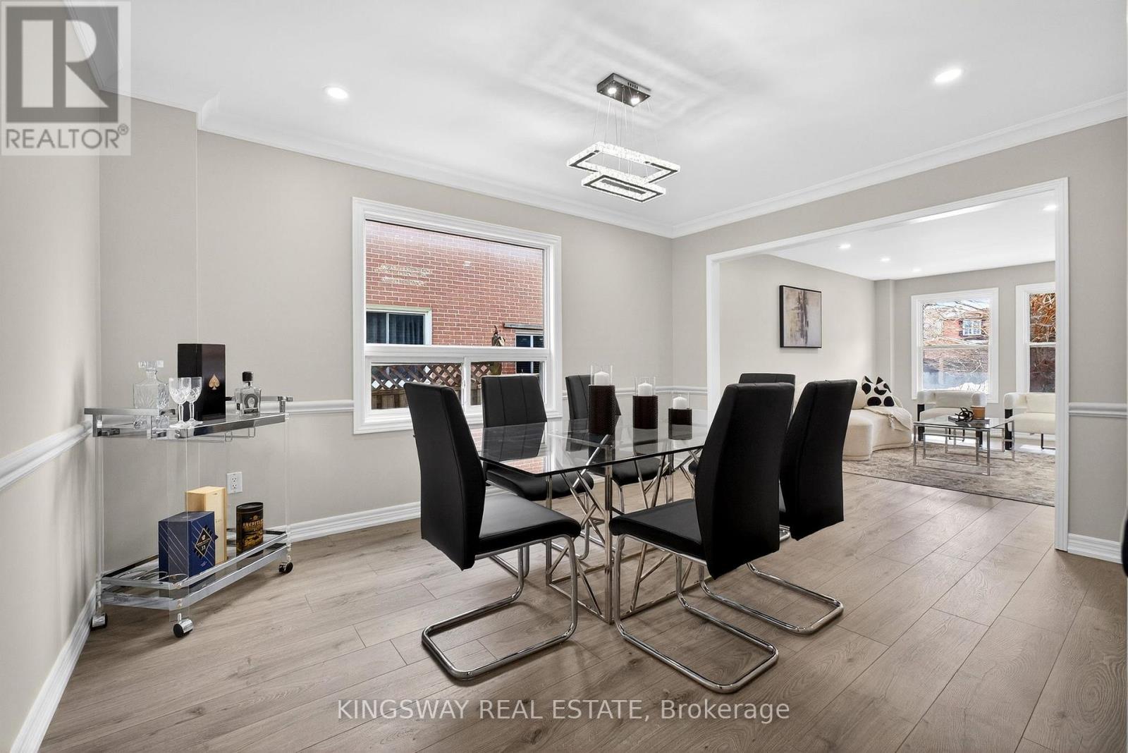 325 SALISBURY LANE, Newmarket (Bristol-London), Ontario, L3Y8A6 — Photo 8