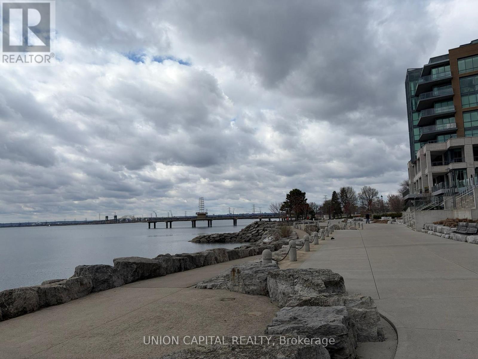 801 - 2075 LAKESHORE ROAD, Burlington (Brant), Ontario, L7R0H3 — Photo 28