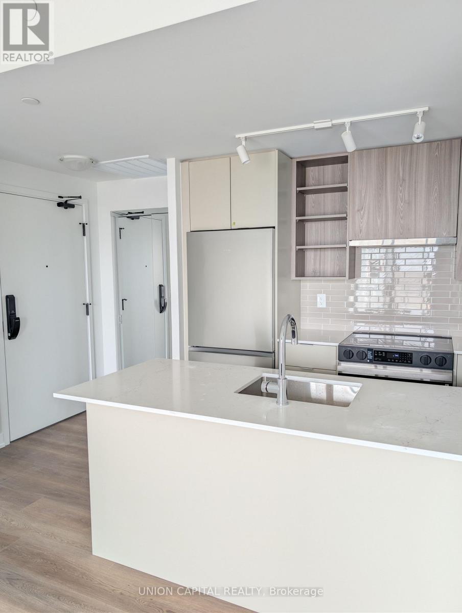 801 - 2075 LAKESHORE ROAD, Burlington (Brant), Ontario, L7R0H3 — Photo 4