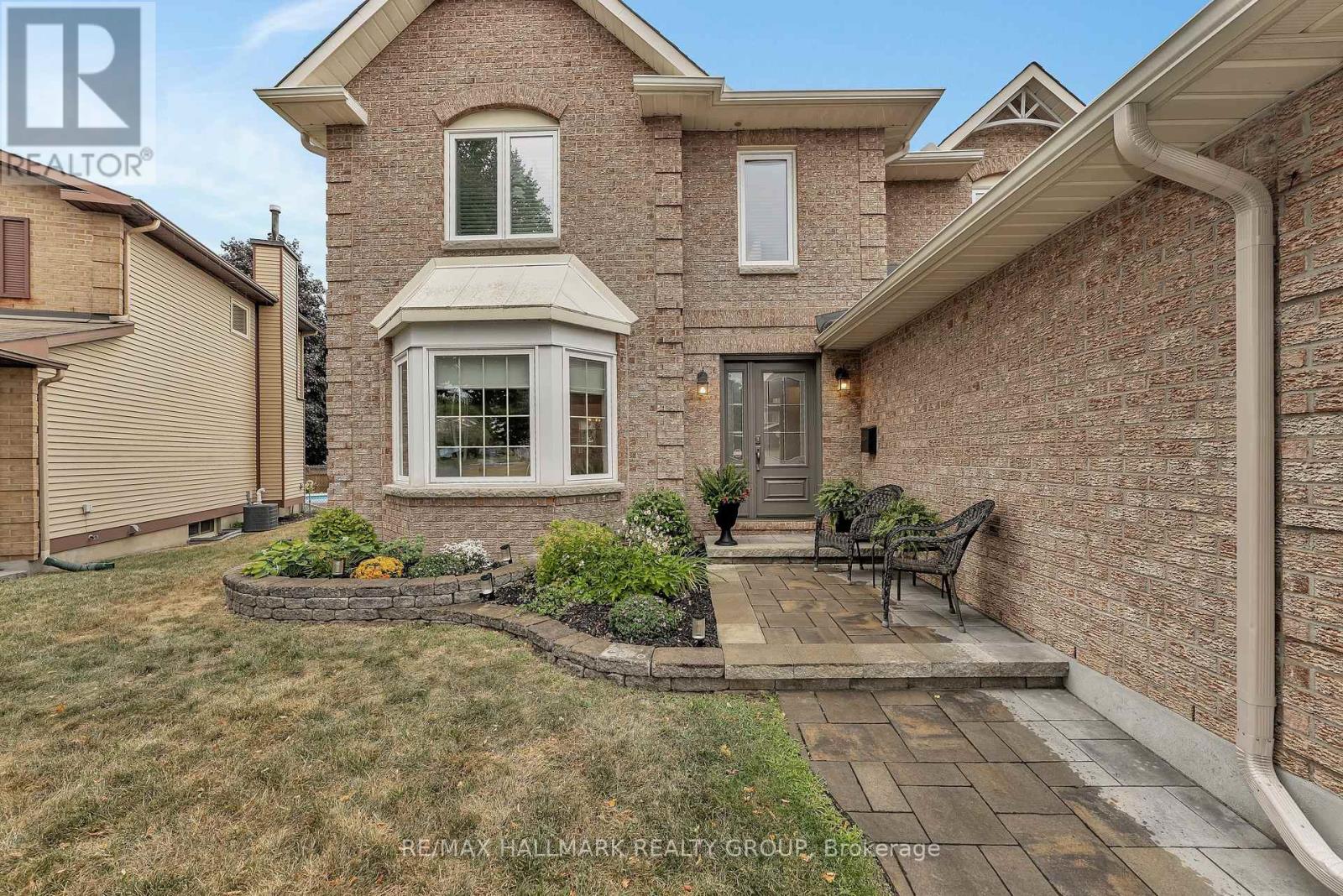 1850 THORNECREST STREET, Ottawa, Ontario, K1C6K8 — Photo 3