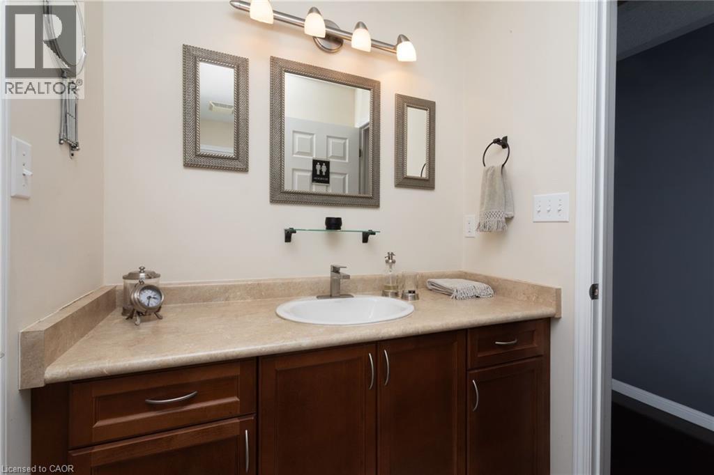 103 GLAZEBROOK Crescent, Cambridge, Ontario, N1T2H8 — Photo 22