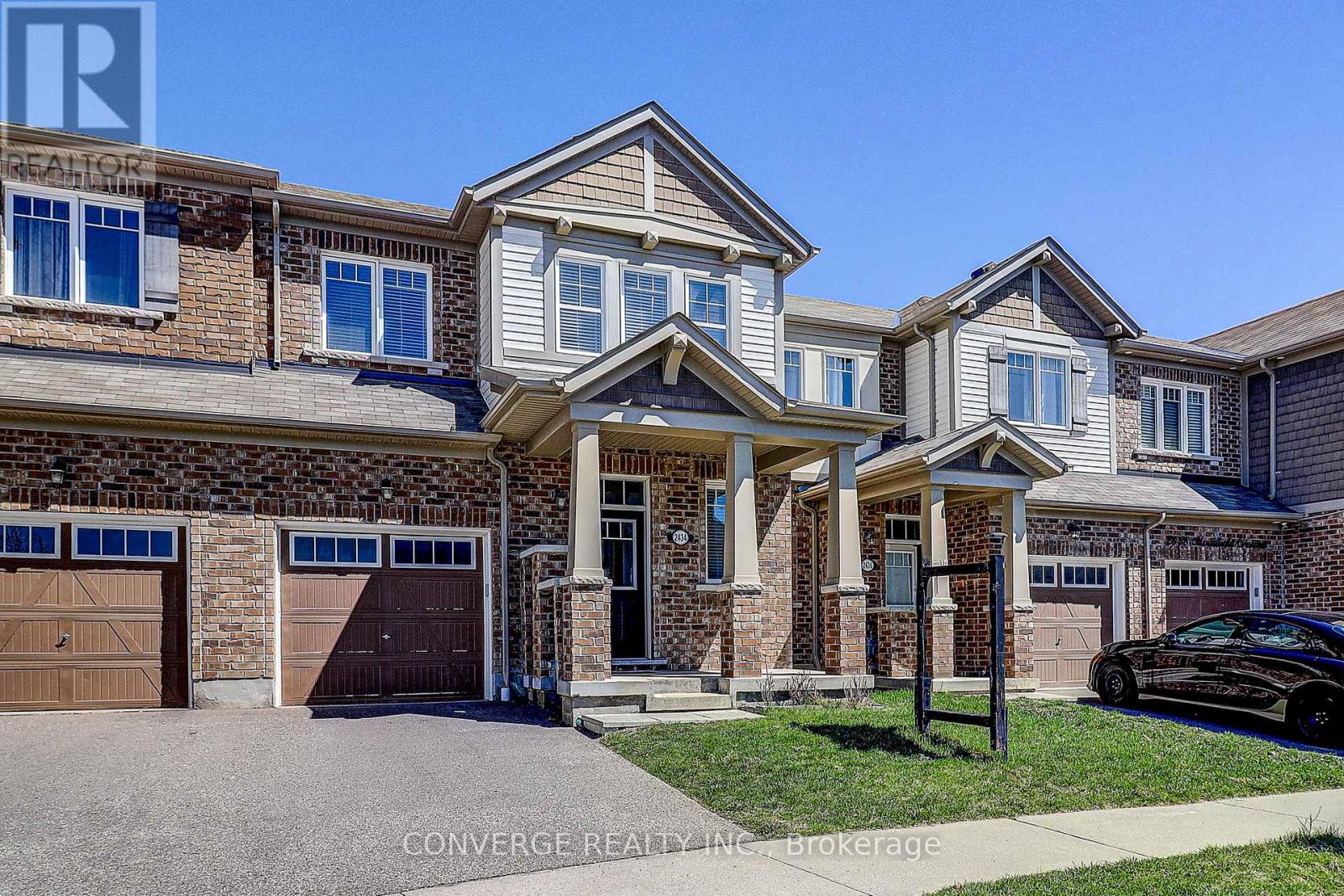 2434 MOONLIGHT CRESCENT, Pickering, Ontario, L1X0E9 — Photo 2