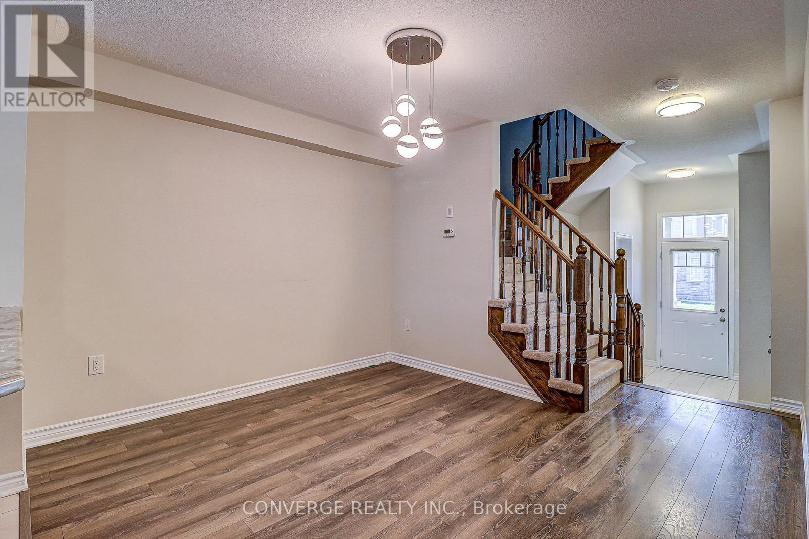 2434 MOONLIGHT CRESCENT, Pickering, Ontario, L1X0E9 — Photo 7
