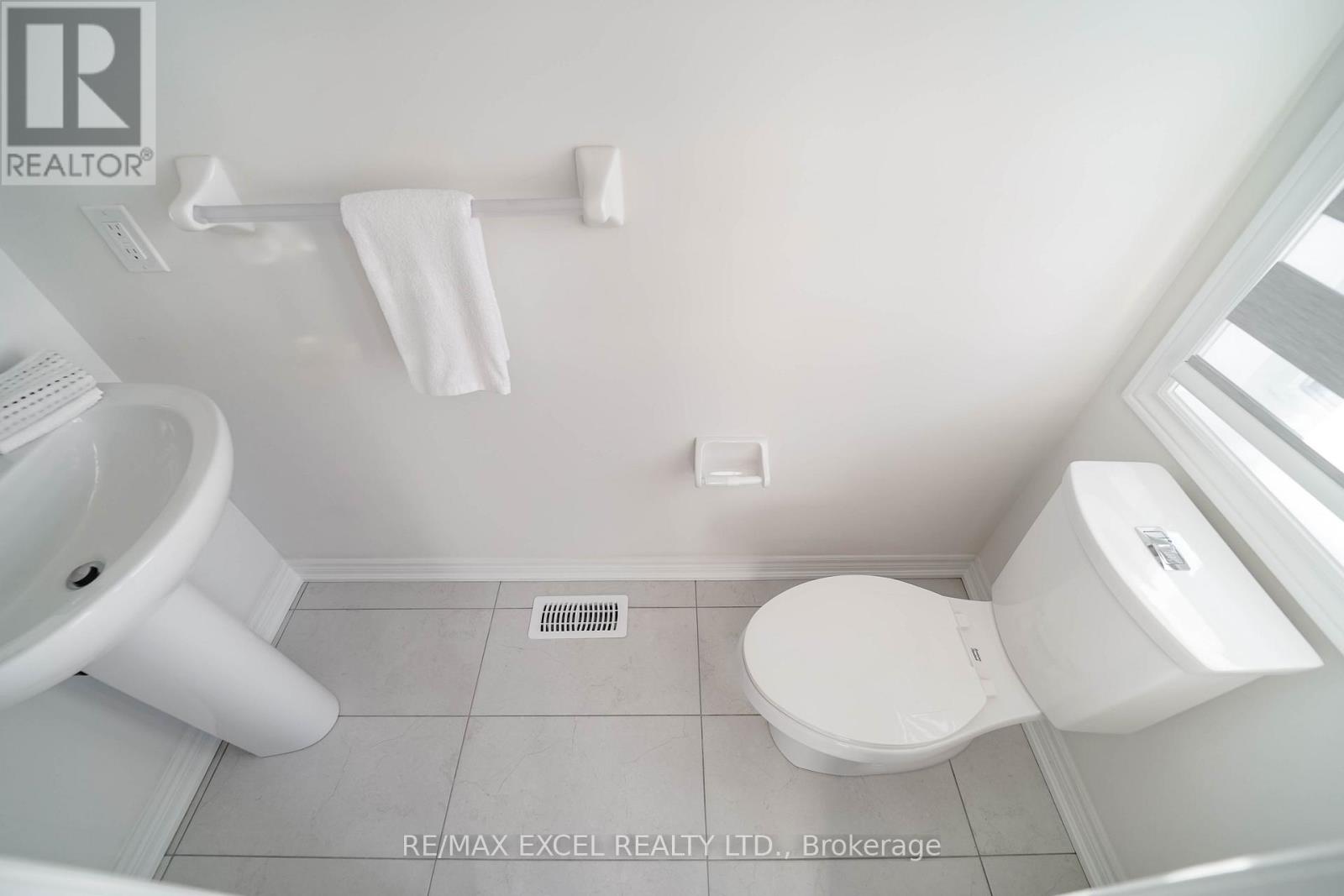 1281 WINDING WOODS TRAIL, Pickering, Ontario, L1X0R9 — Photo 12