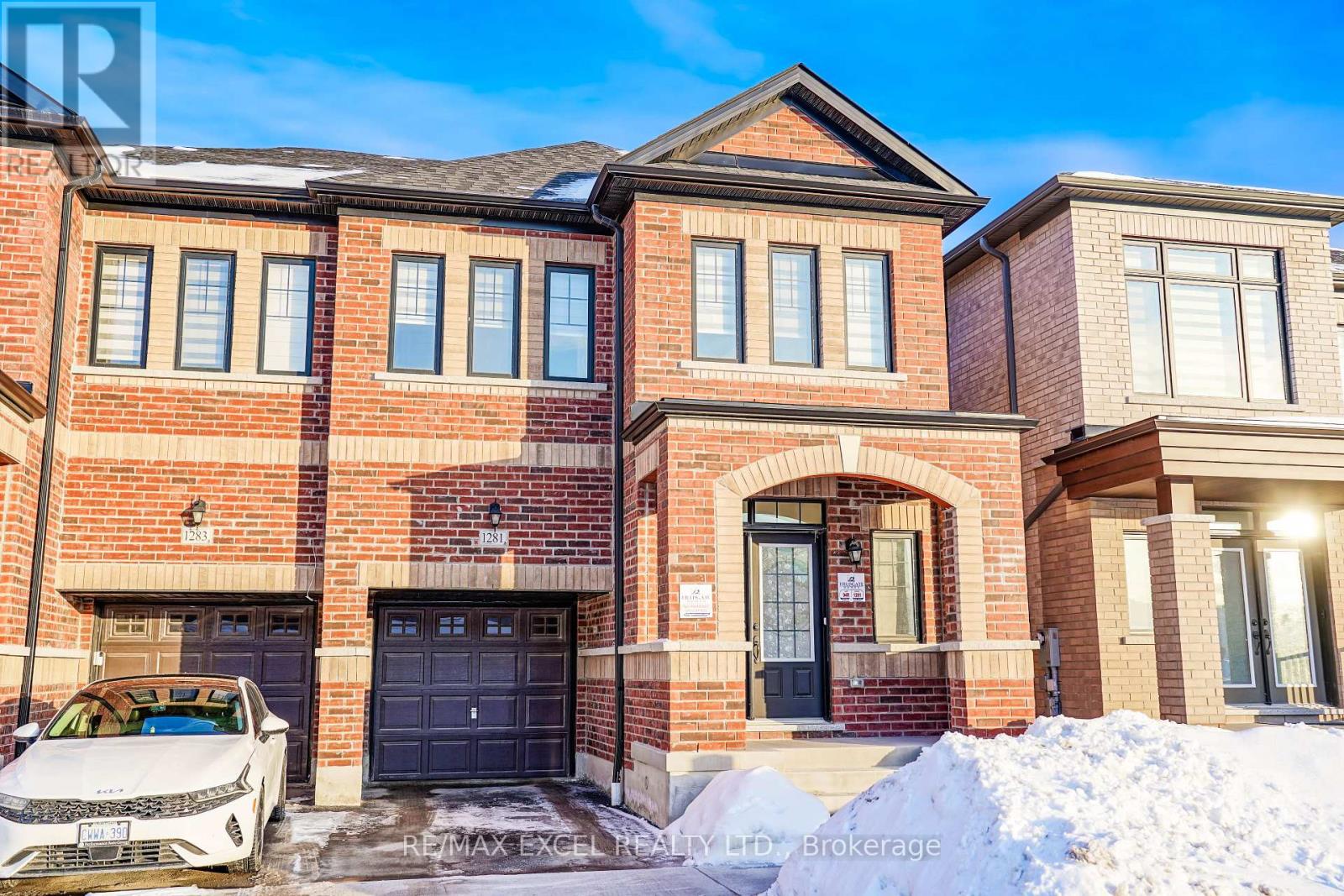 1281 WINDING WOODS TRAIL, Pickering, Ontario, L1X0R9 — Photo 2