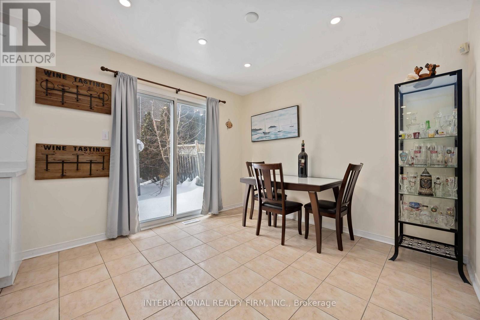 340 FLAGSTONE WAY, Newmarket (Woodland Hill), Ontario, L3X2R8 — Photo 10