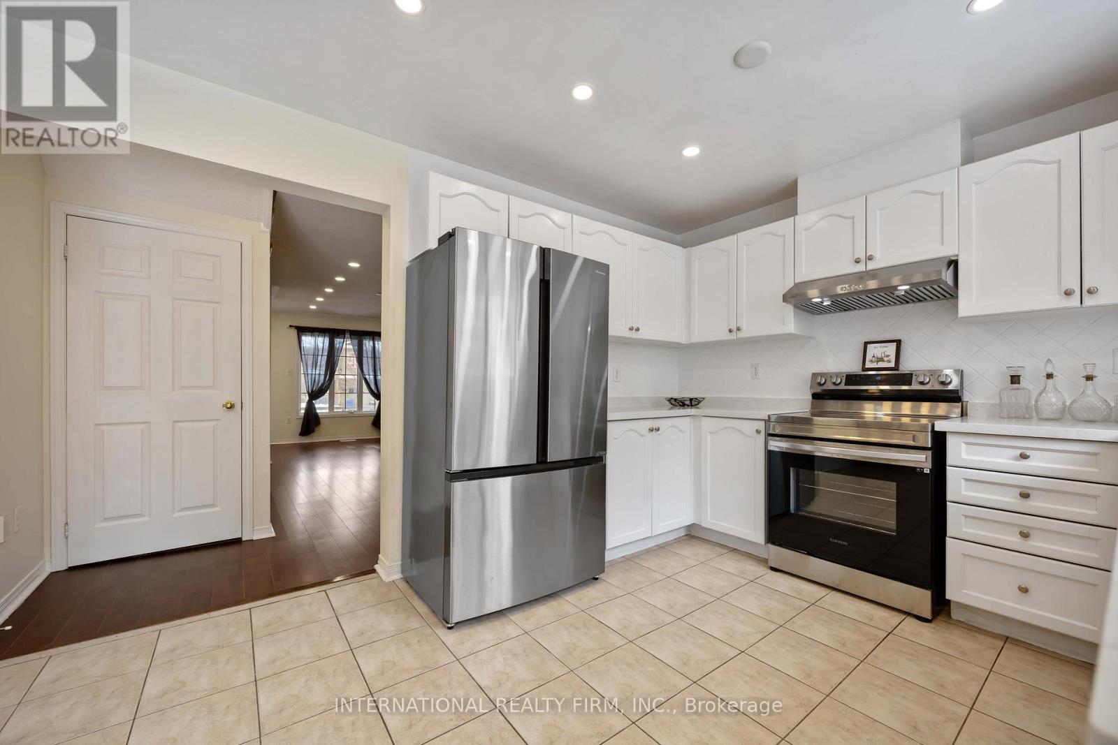 340 FLAGSTONE WAY, Newmarket (Woodland Hill), Ontario, L3X2R8 — Photo 18