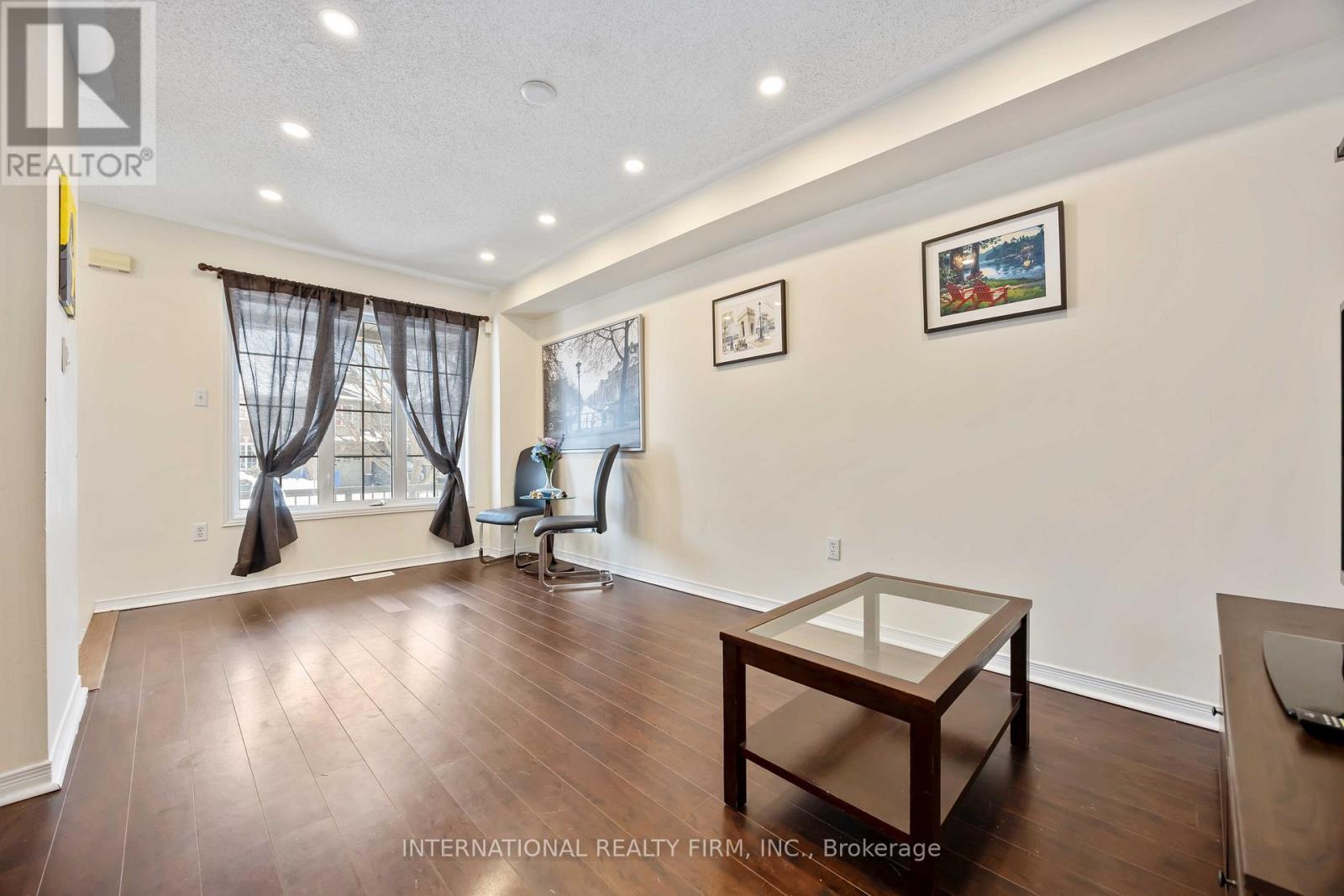 340 FLAGSTONE WAY, Newmarket (Woodland Hill), Ontario, L3X2R8 — Photo 8