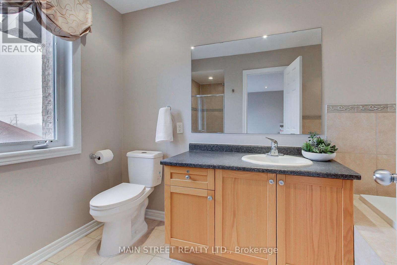 42 COURTLAND CRESCENT, Newmarket (Woodland Hill), Ontario, L9N0A9 — Photo 20