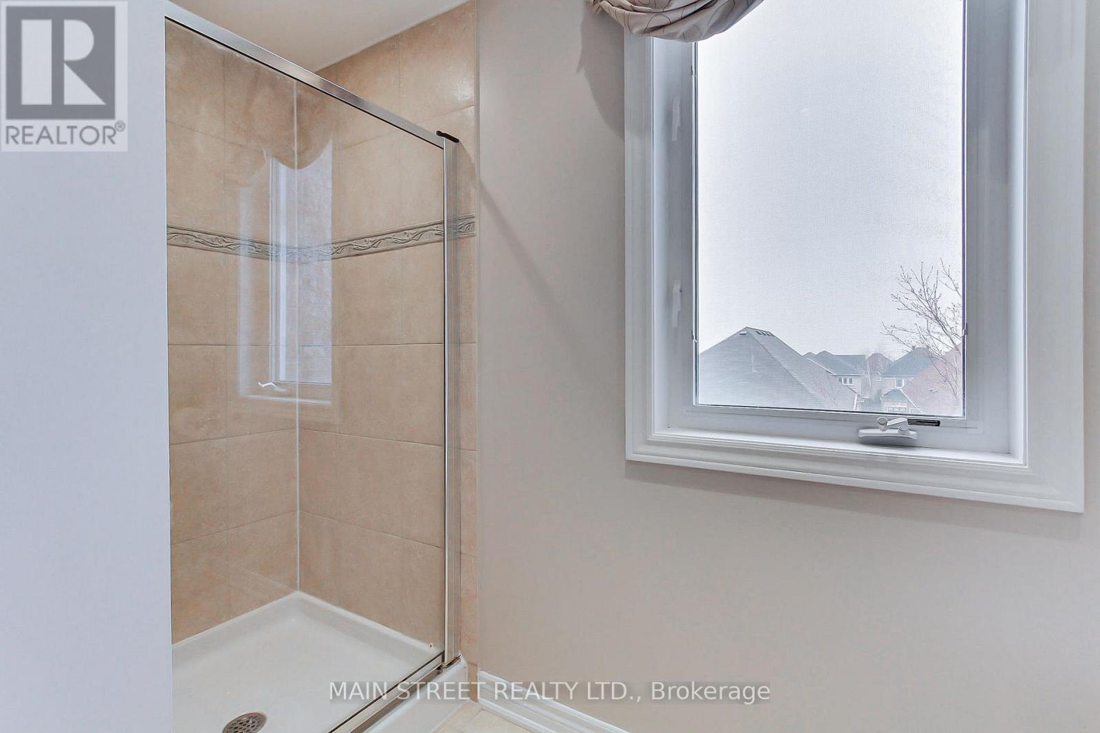 42 COURTLAND CRESCENT, Newmarket (Woodland Hill), Ontario, L9N0A9 — Photo 22