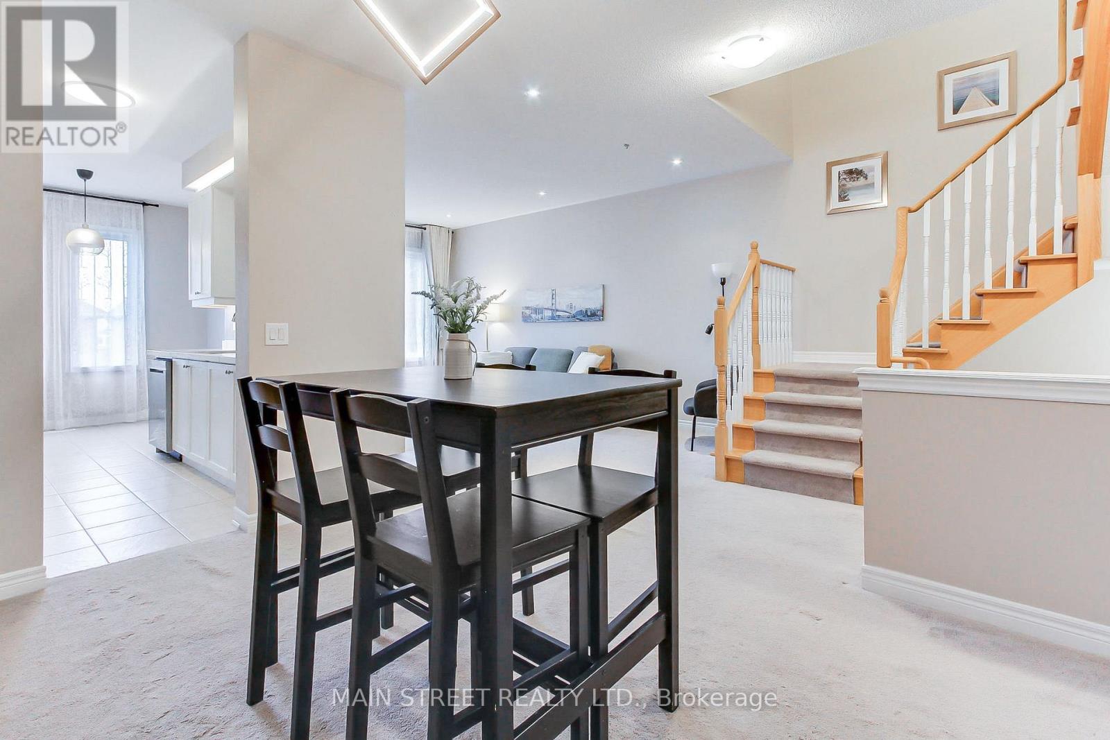 42 COURTLAND CRESCENT, Newmarket (Woodland Hill), Ontario, L9N0A9 — Photo 7