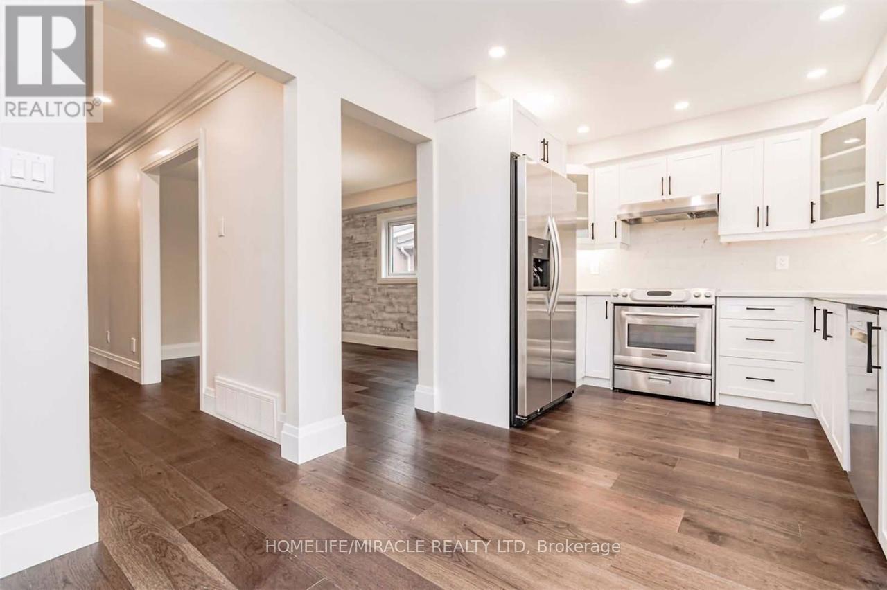 40 LEATHERHEAD COURT, Brampton (Westgate), Ontario, L6S5E7 — Photo 8