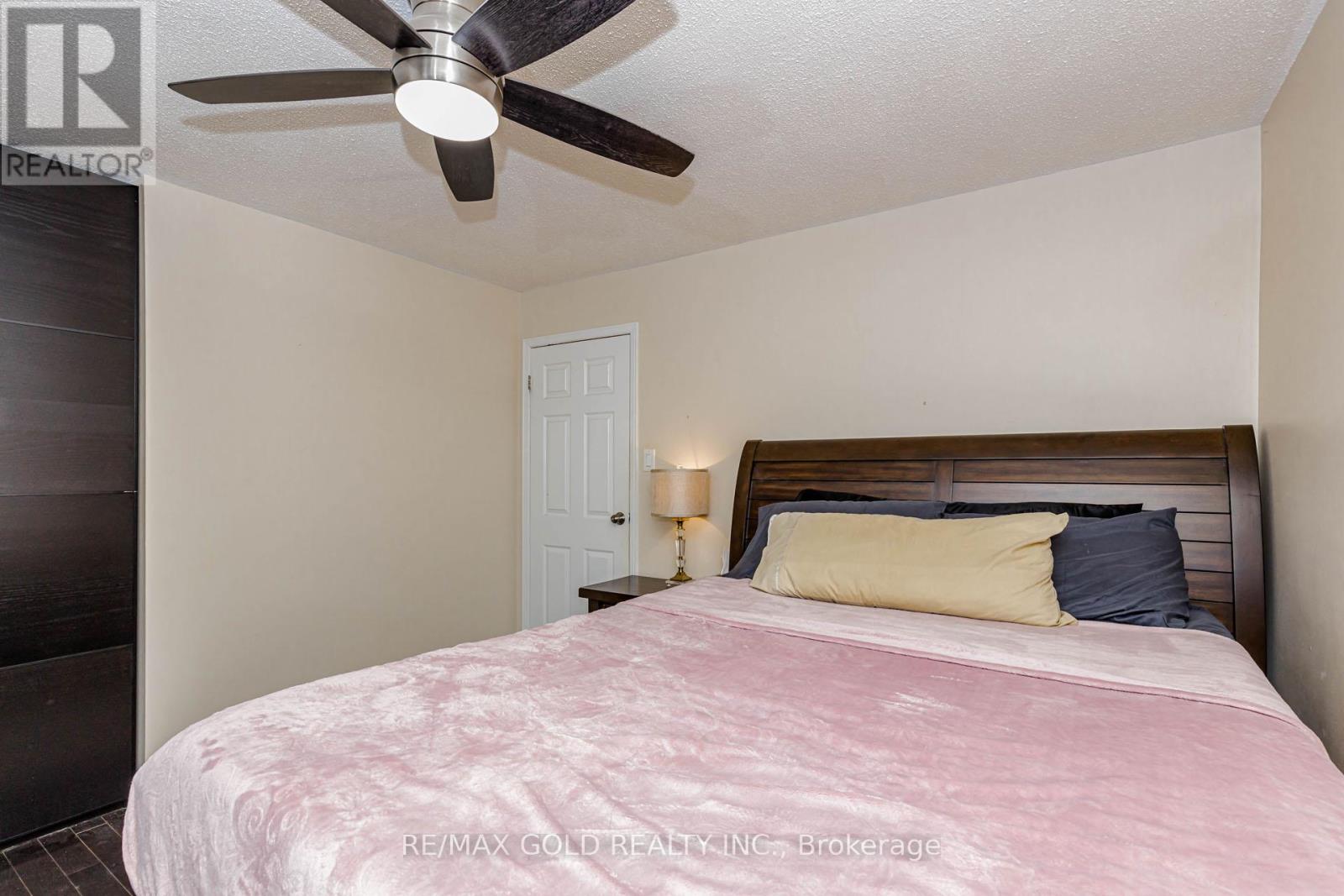 6 NUTMEG STREET, Brampton (Westgate), Ontario, L6S4A8 — Photo 35