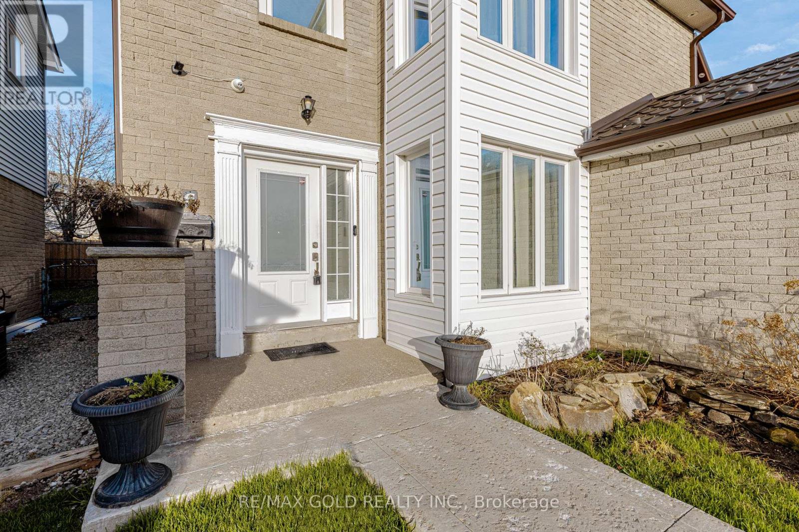 6 NUTMEG STREET, Brampton (Westgate), Ontario, L6S4A8 — Photo 7