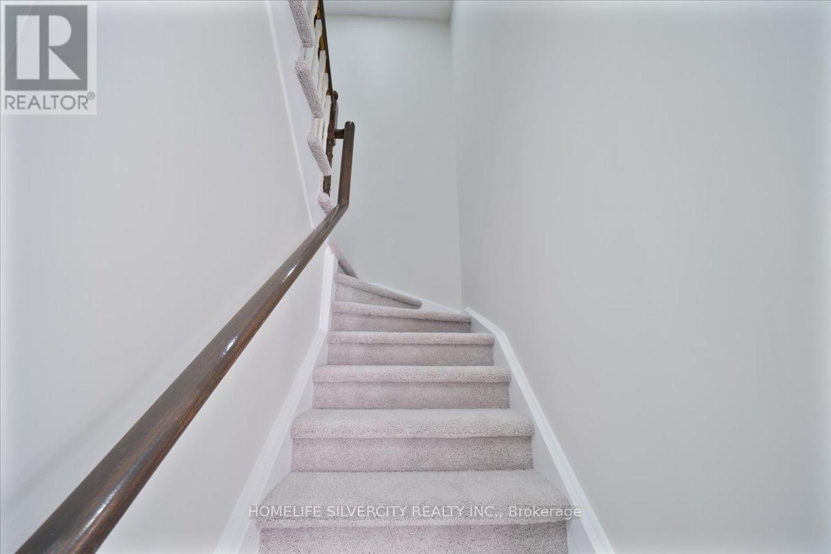 6 BENTGRASS LANE, Brampton (Snelgrove), Ontario, L7A3K2 — Photo 11