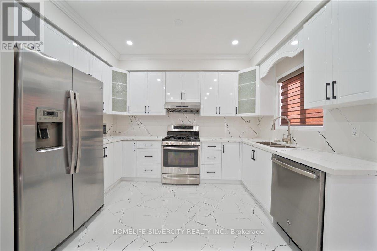 6 BENTGRASS LANE, Brampton (Snelgrove), Ontario, L7A3K2 — Photo 6