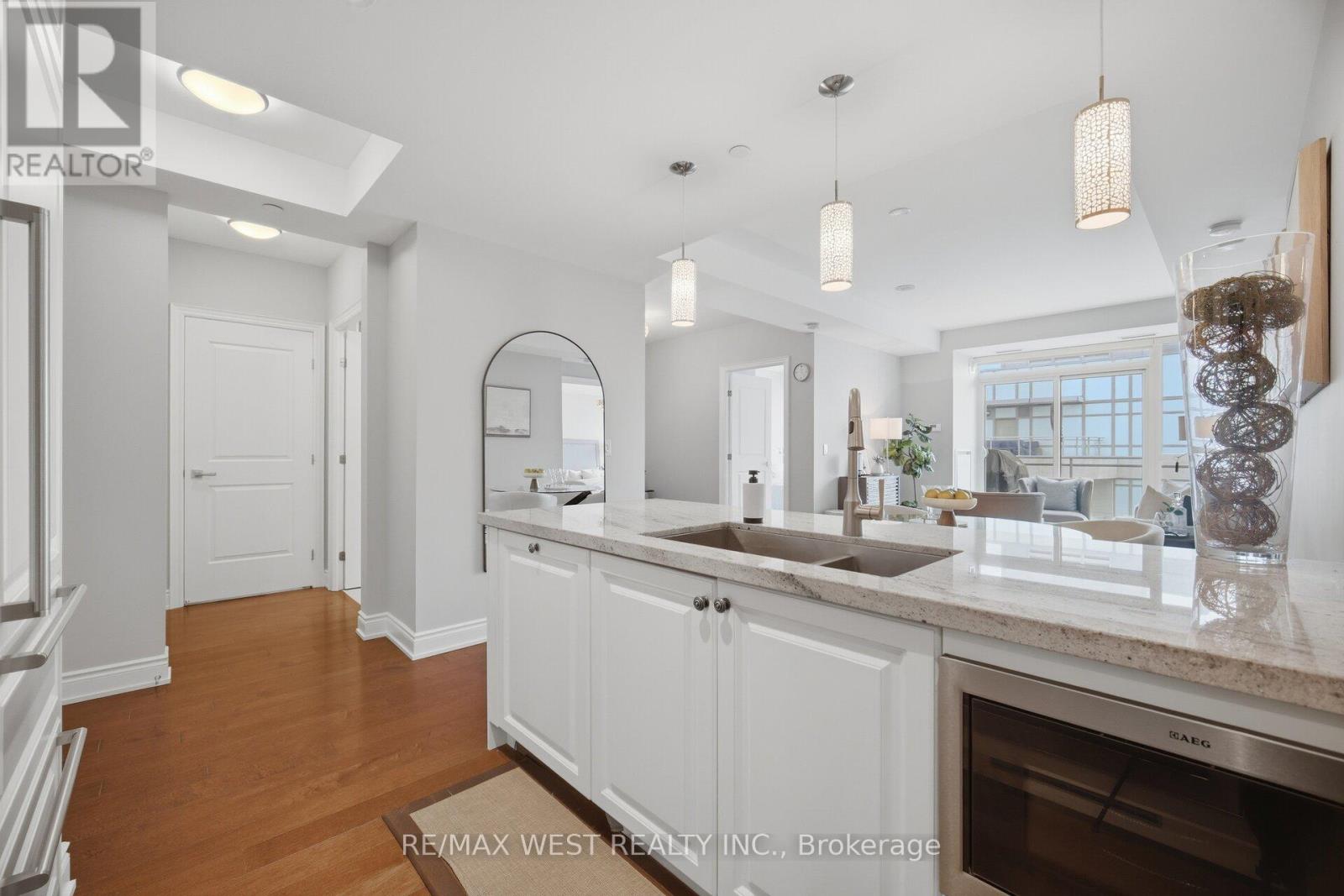 825 - 3500 LAKESHORE ROAD W, Oakville (BR Bronte), Ontario, L6L0B4 — Photo 12