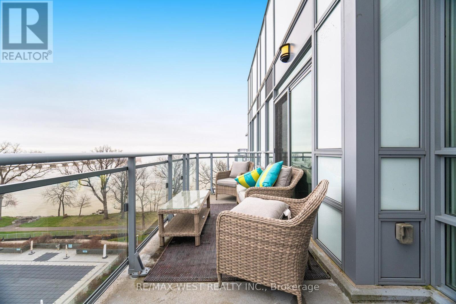 825 - 3500 LAKESHORE ROAD W, Oakville (BR Bronte), Ontario, L6L0B4 — Photo 41