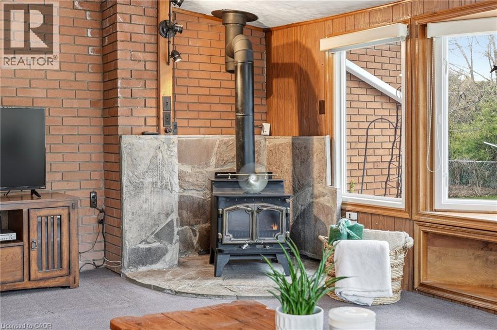 369 BEECHWOOD Crescent, Burlington, Ontario, L7L3P7 — Photo 17