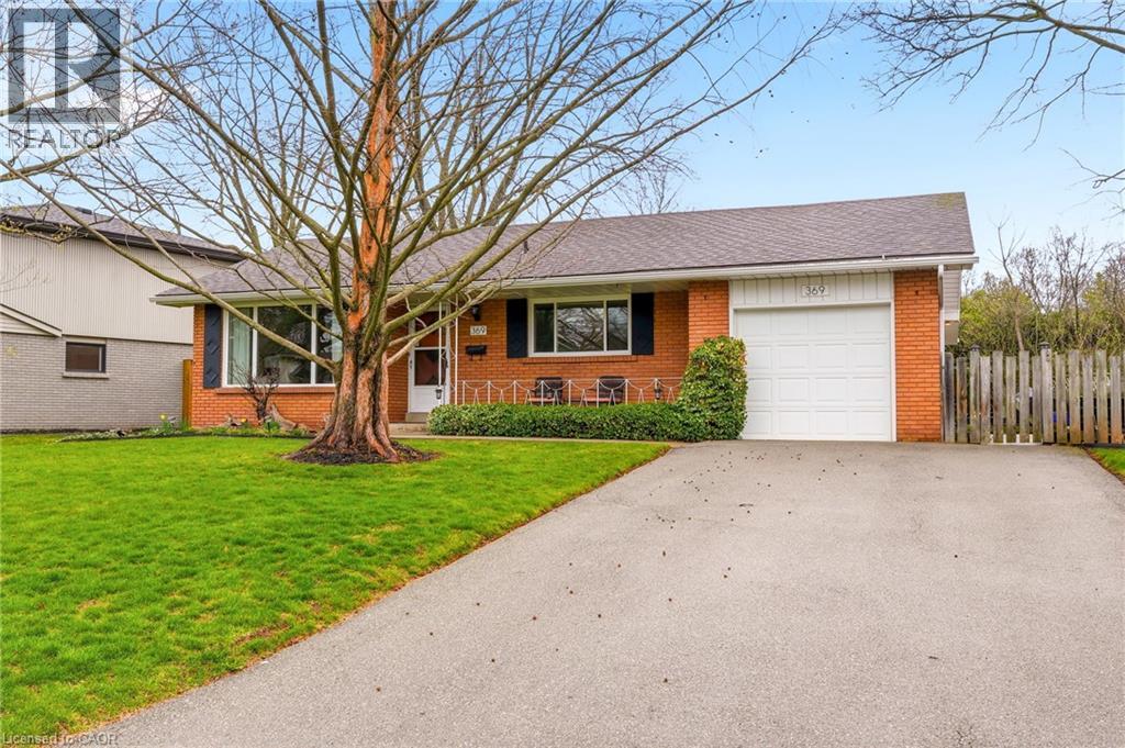 369 BEECHWOOD Crescent, Burlington, Ontario, L7L3P7 — Photo 4