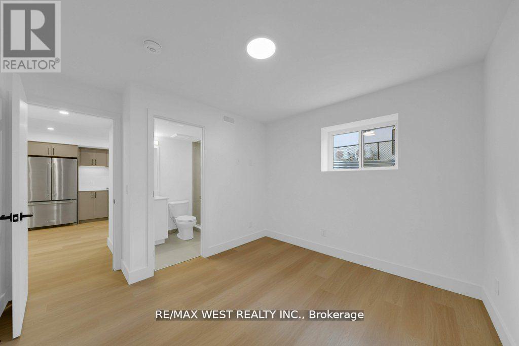 A - 502 ATLAS AVENUE, Toronto (Oakwood Village), Ontario, M6C3R3 — Photo 8