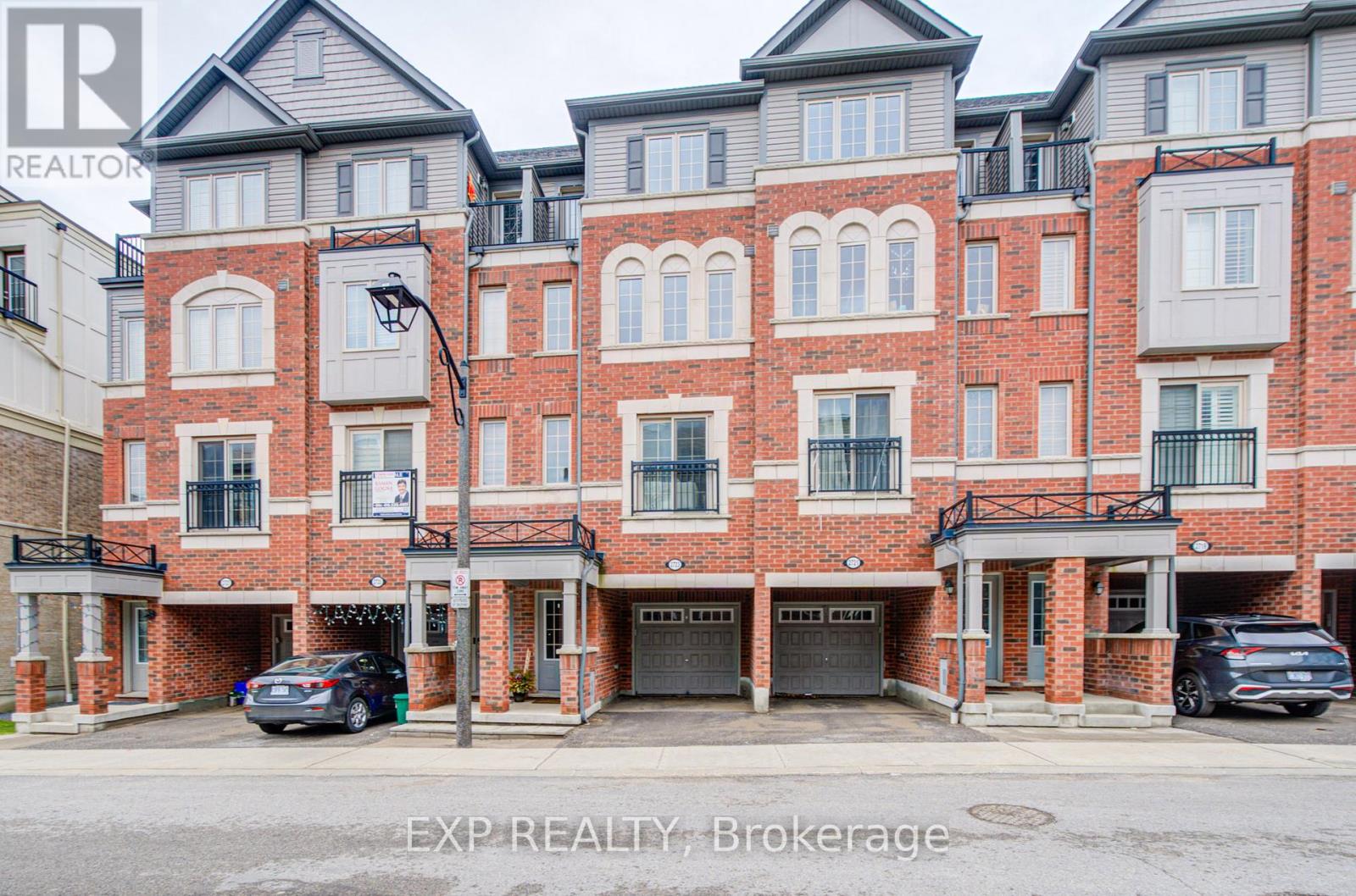 2723 DEPUTY MINISTER PATH, Oshawa (Windfields), Ontario, L1L0M7 — Photo 2