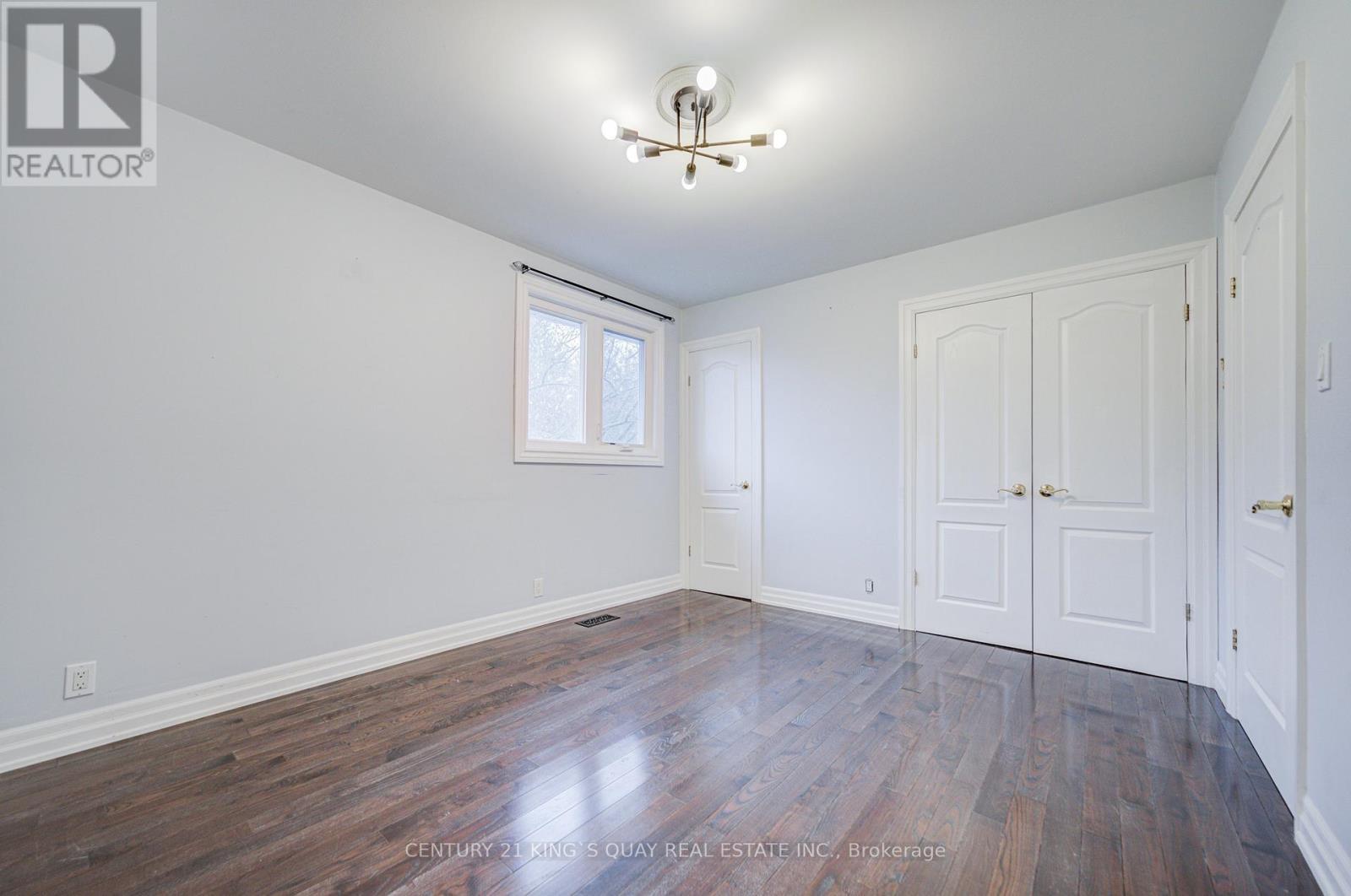 11 GEORGE STREET, East Gwillimbury (Sharon), Ontario, L0G1V0 — Photo 18